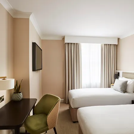The Clermont London, Victoria Hotel